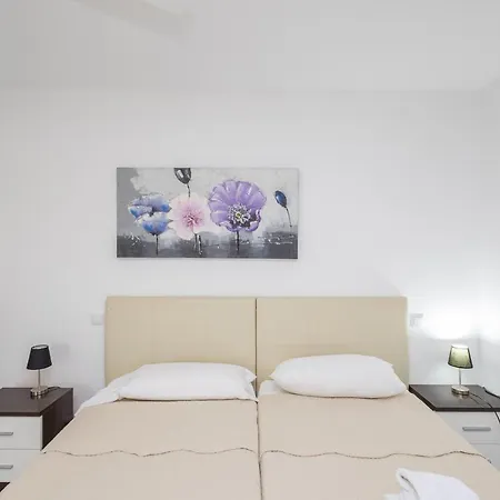 Lightbooking Sun Club Deluxe Playa del Ingles (Gran Canaria)